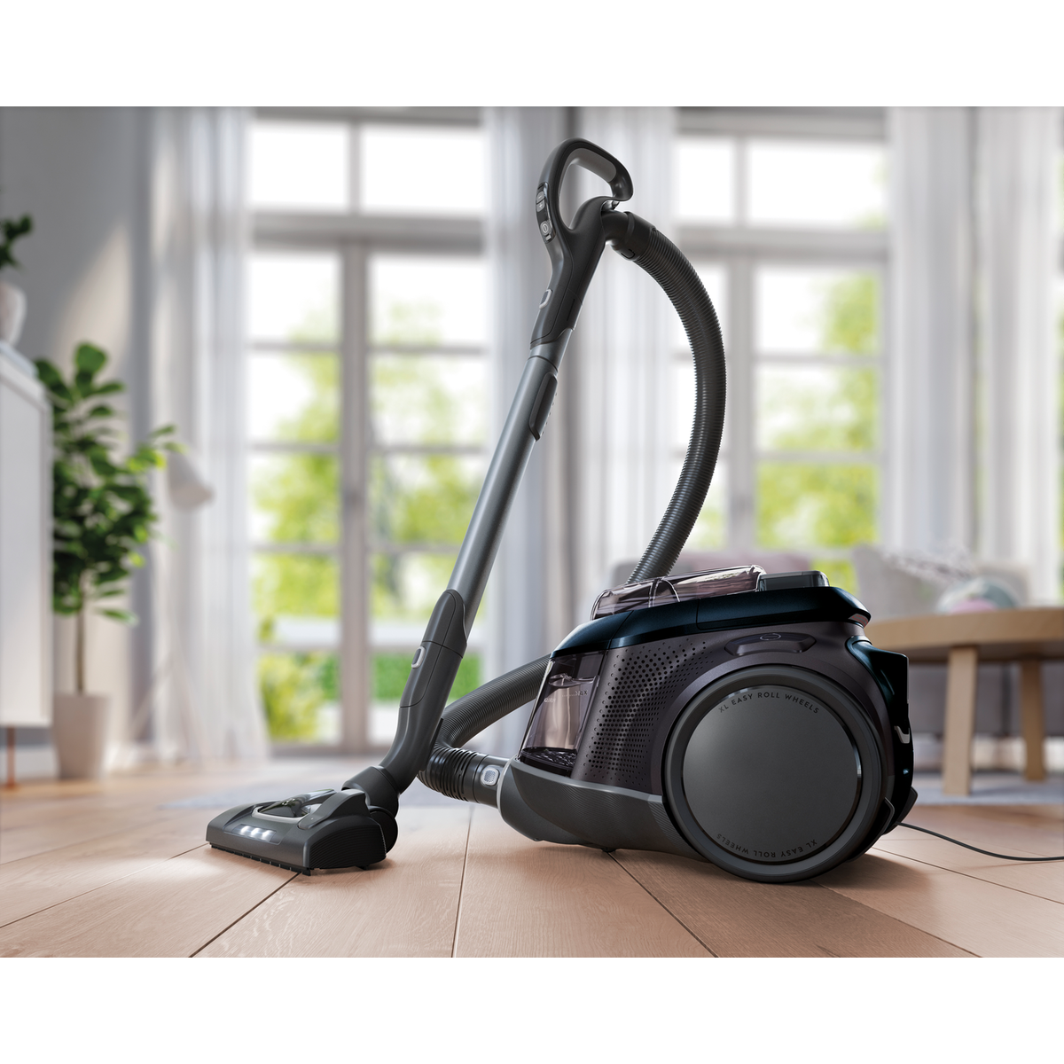 Electrolux - Bagless Vacuum Cleaner - PC91-8STM