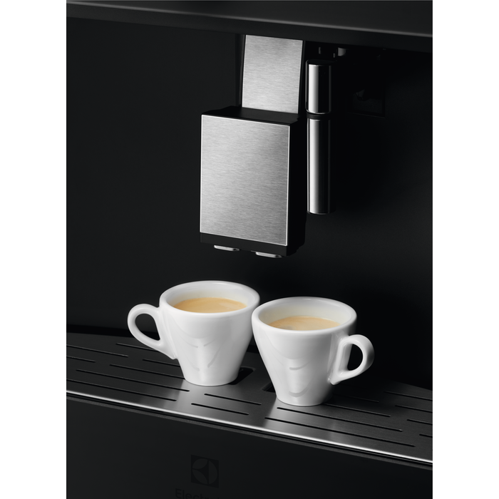 Electrolux - Integrert kaffemaskin - EBC85X