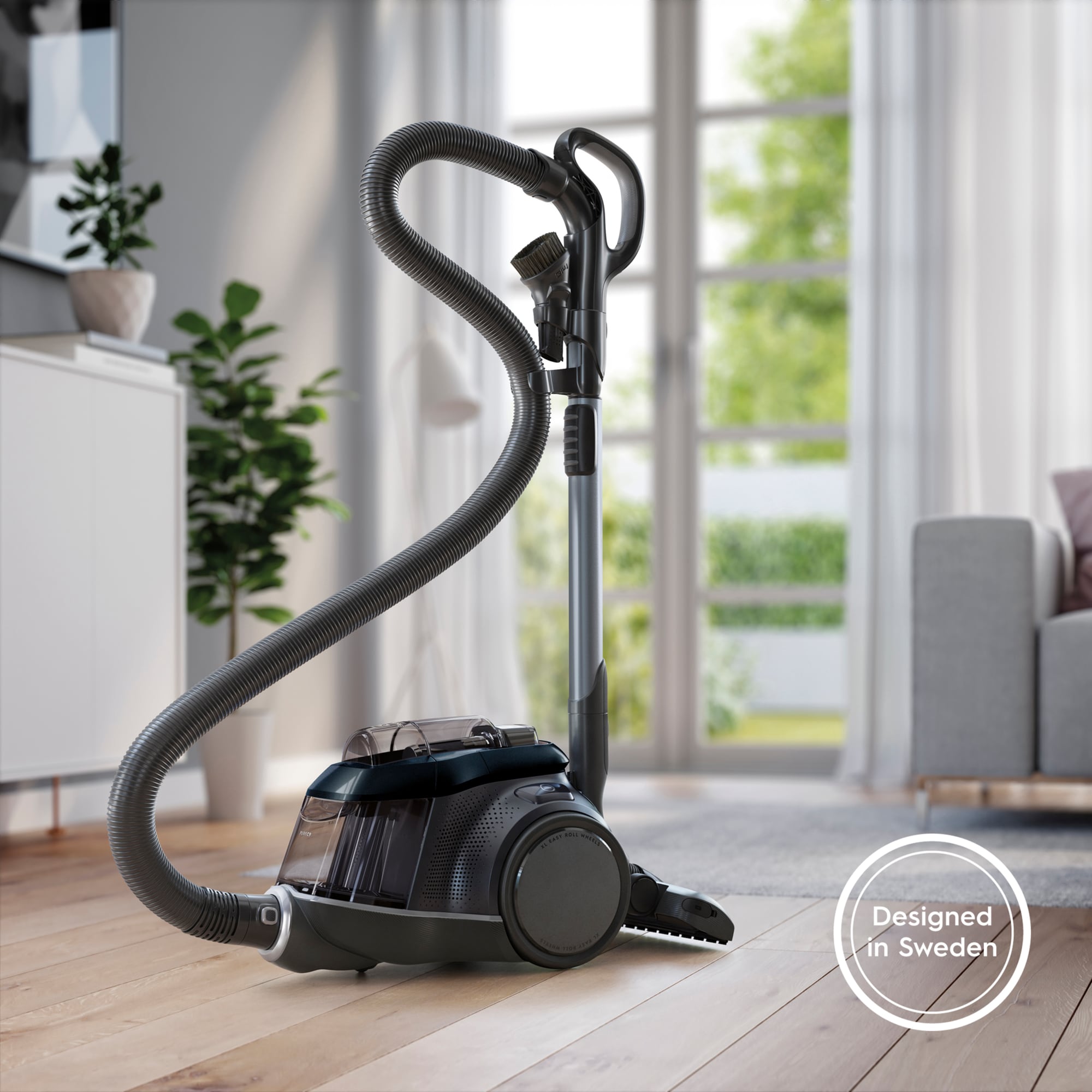 Electrolux - Bagless Vacuum Cleaner - PC91-8STM